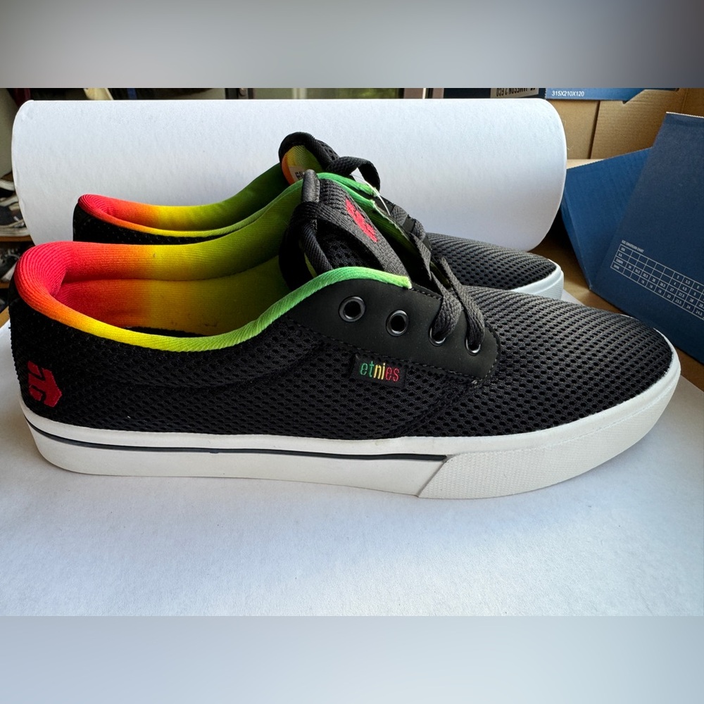 NIB Etnies Jameson 2 Eco Men’s 9 Black/Rasta
